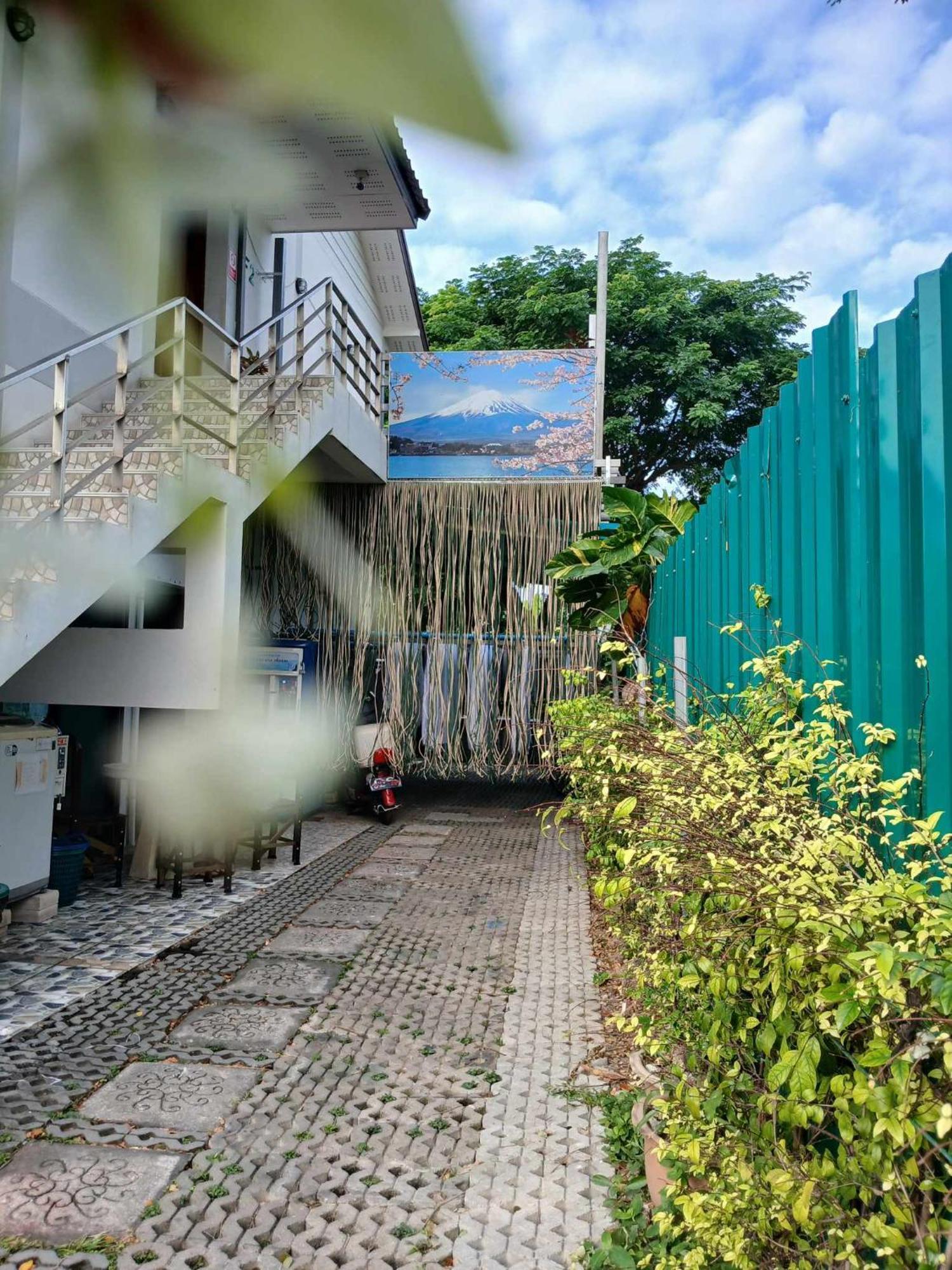 清邁 樱花之家旅舍旅舍 外观 照片