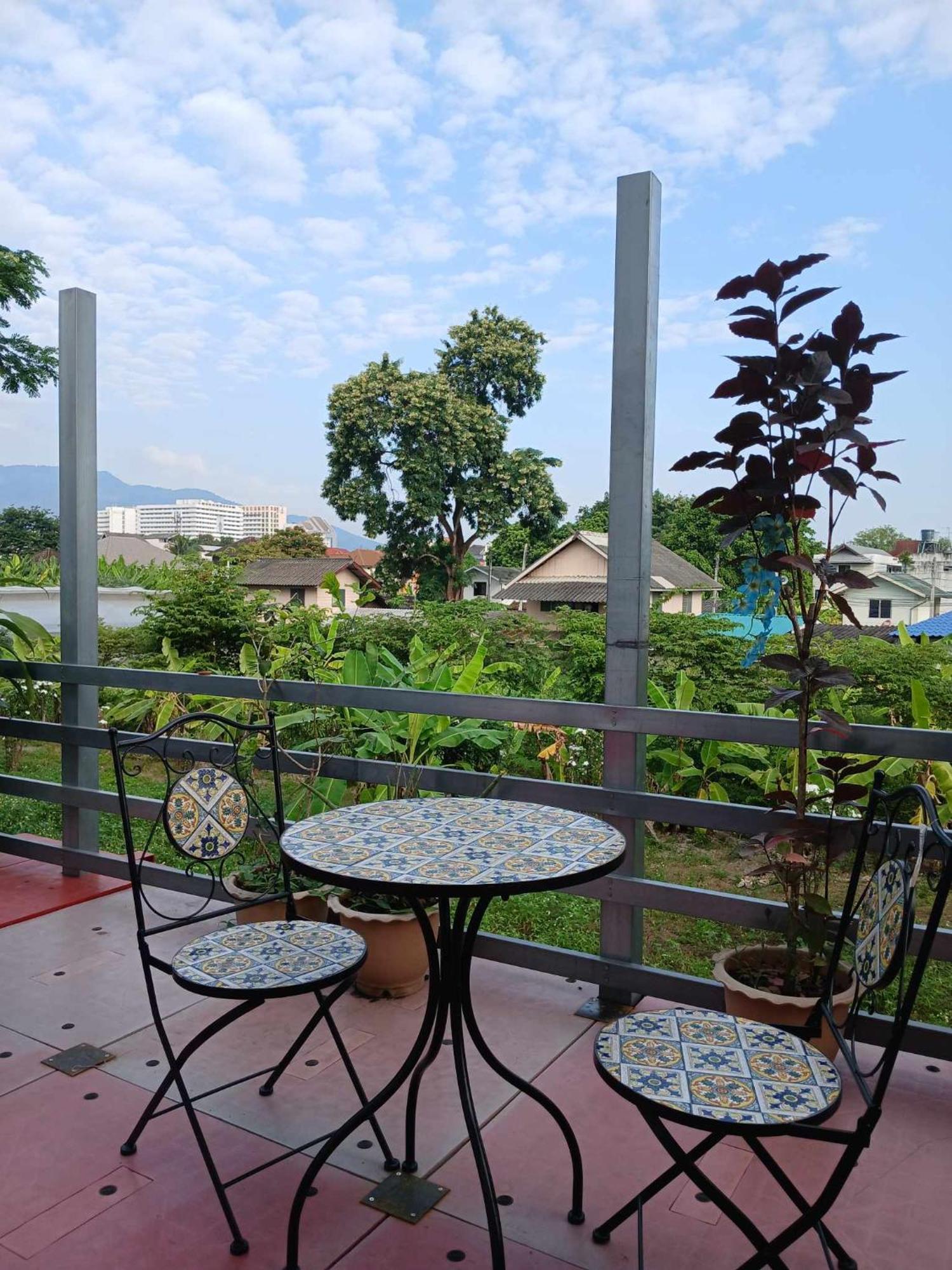 清邁 樱花之家旅舍旅舍 外观 照片